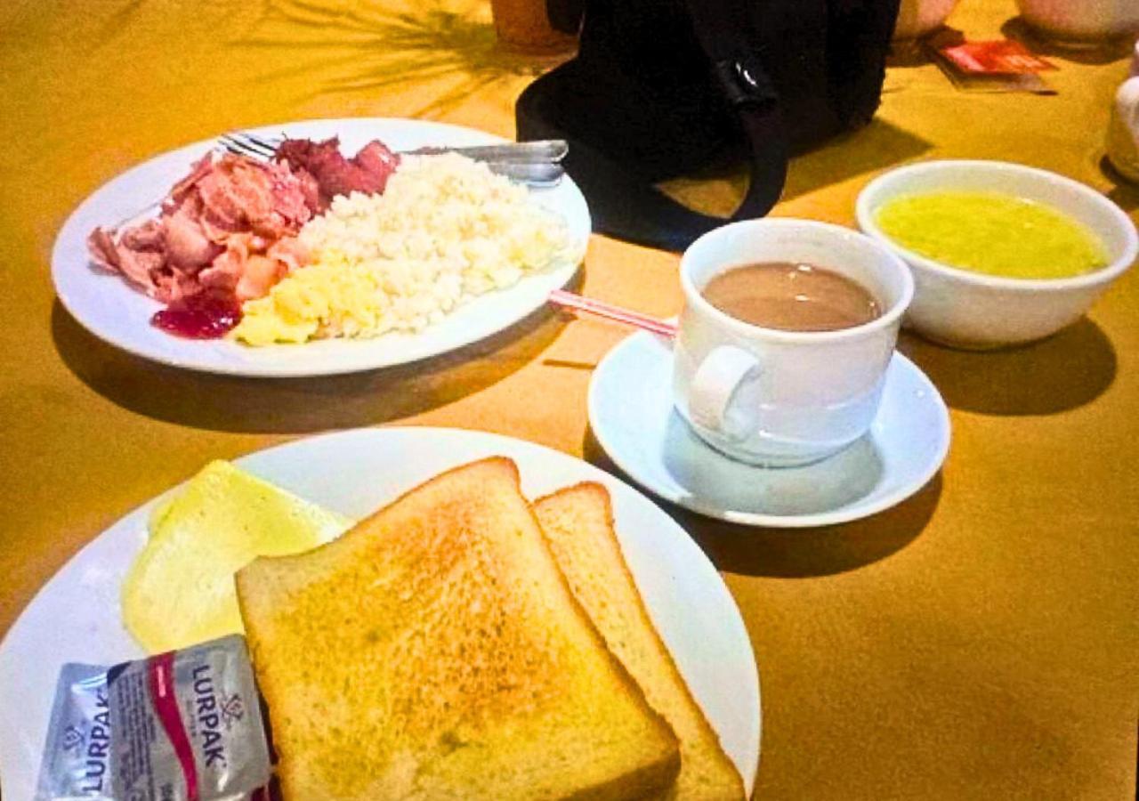 Doves Inn Hotel Kalma Chowk لاهور المظهر الخارجي الصورة