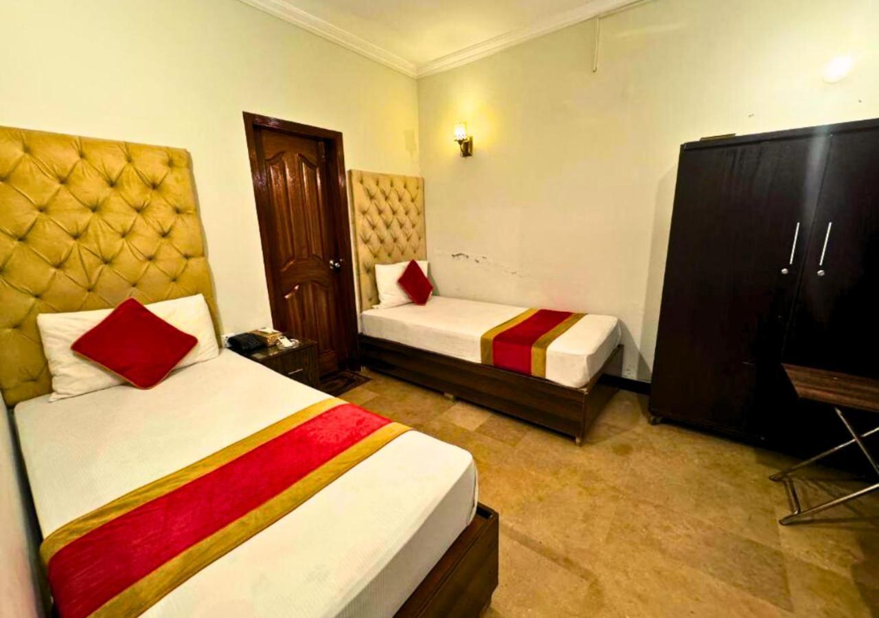 Doves Inn Hotel Kalma Chowk لاهور المظهر الخارجي الصورة